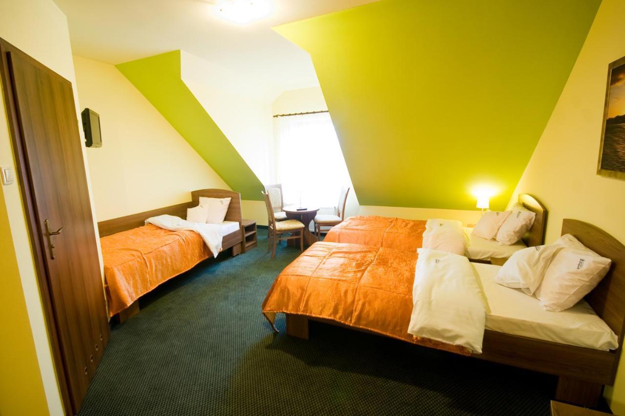 Hotel Gosciniec Horyzont Zemborzyce Tereszynskie Экстерьер фото