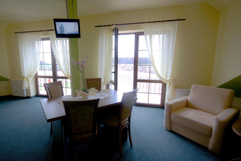 Hotel Gosciniec Horyzont Zemborzyce Tereszynskie Номер фото